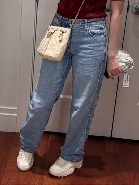 Light Wash Strigid Stovepipe Straight Leg Jeans